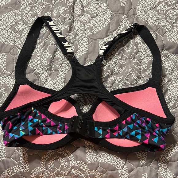 Victorias Secret Pink push up bra - Picture 2 of 3